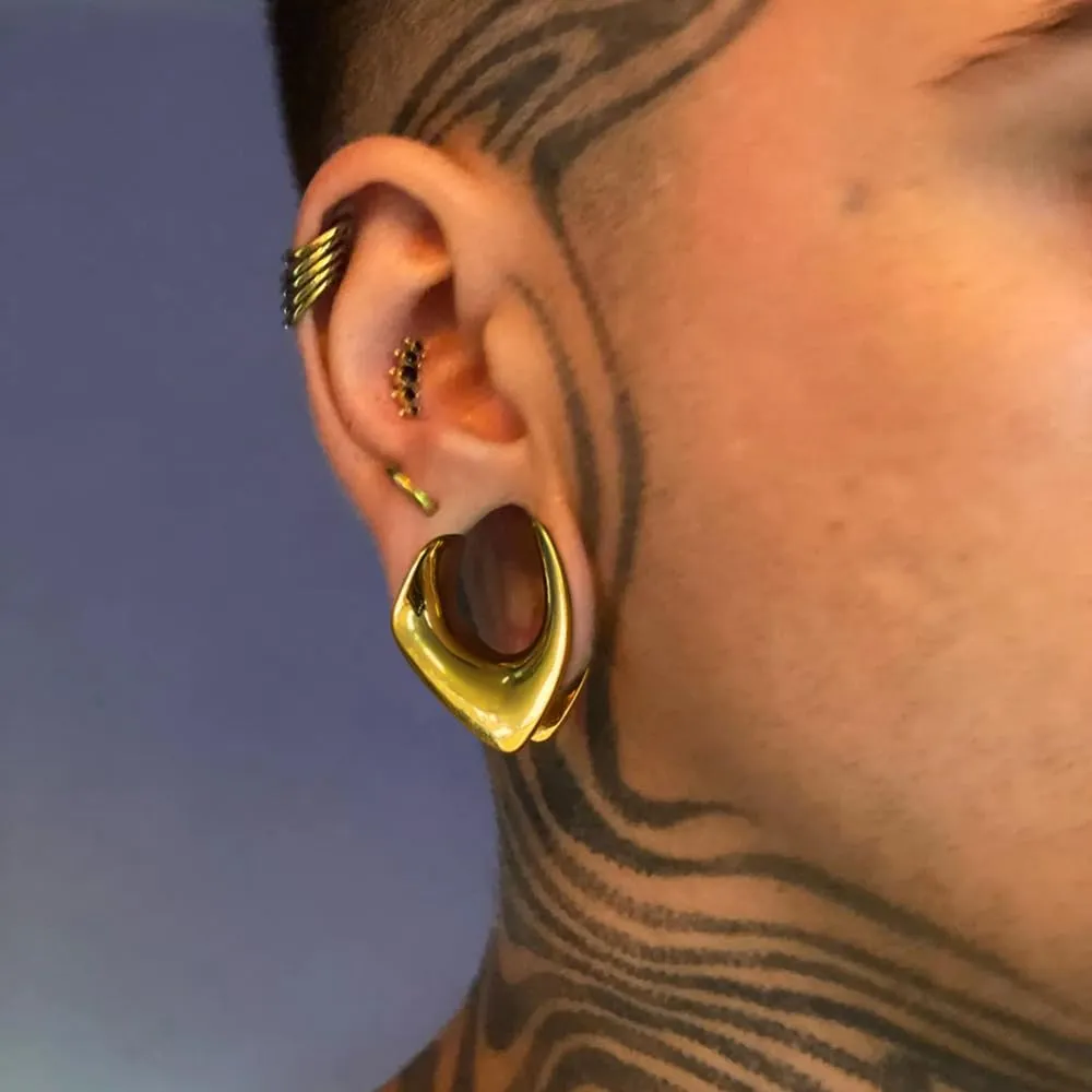 1 Pair Cute saddle gauges Ear Tunnels Plugs 316 Stainless Steel Ear Gauges Weight Saddle Plugs Hypoallergenic expander Piercing Body Jewelry for women and men