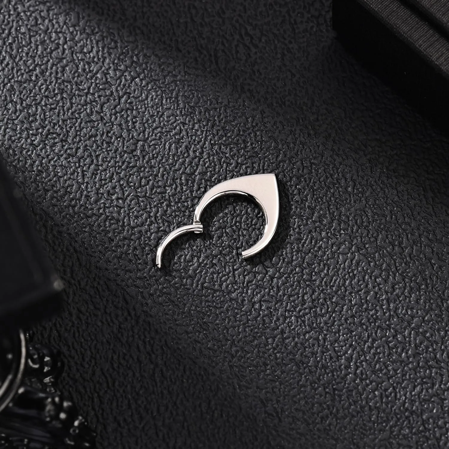 16G 8mm/10mm Nose Rings Hoops Surgical Steel Septum Rings Hoops Hinged Segment Nose Cartilage Clicker Hoop Earrings Piercing Rings for Piercing Rings for Women Men Gold Silver