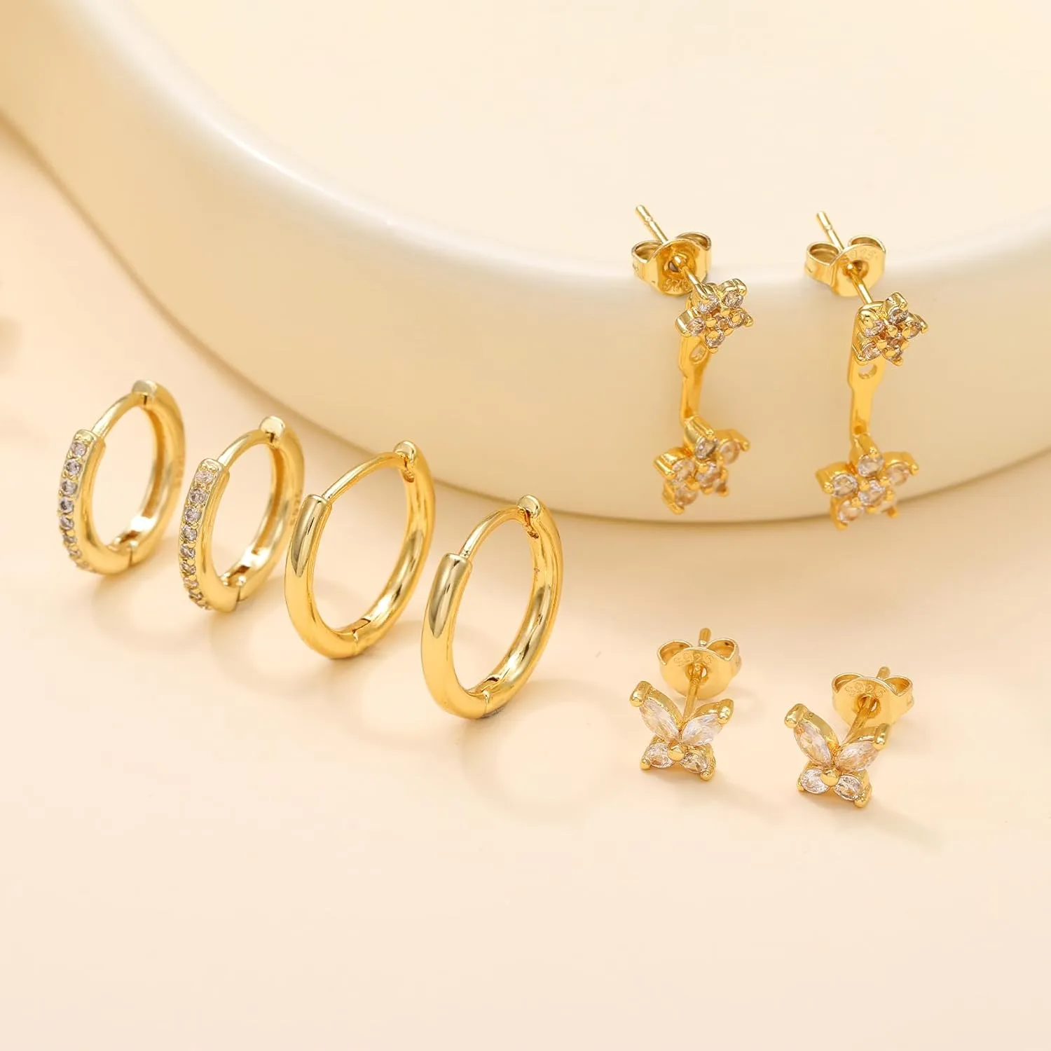 3/4 Pairs Small Gold Earrings for Women Hypoallergenic Cartilage Stack Earring Set Dainty Gold Plated Huggie Earrings with Pearl Dangle Gold Studs Earrings for Women