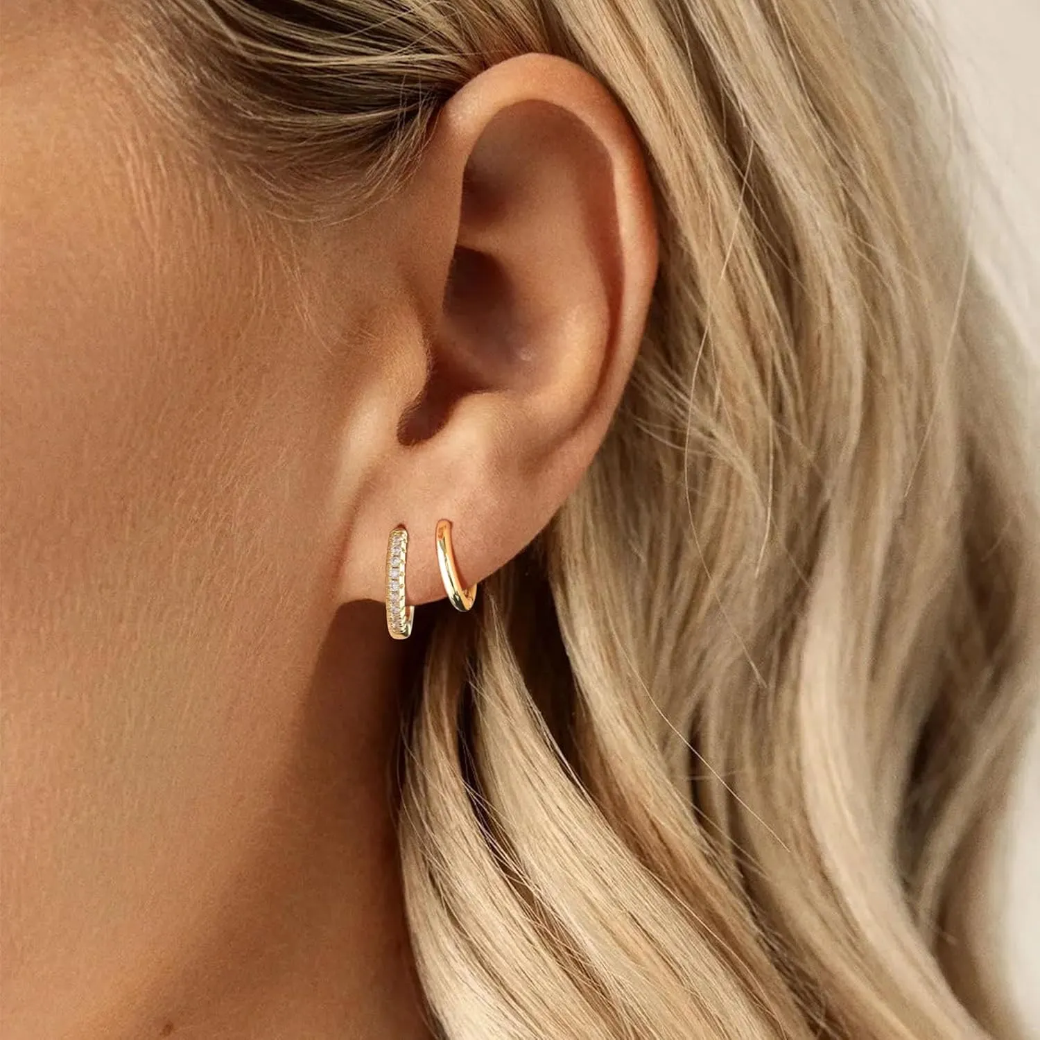4 Pairs Gold Hoop Earrings for Women Trendy Small 14k Gold Plated Huggie Earring Set,Huggie Earrings Multiple Piercing Hypoallergenic Chunky Open Hoops Cartilage Earrings for Women
