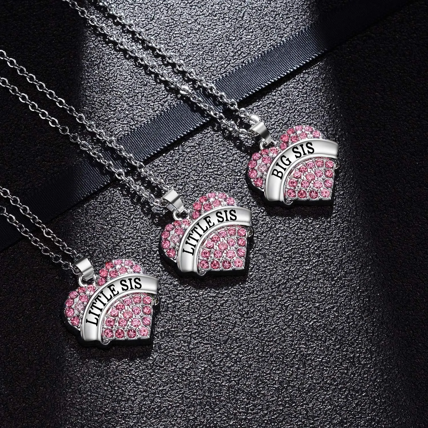 BESPMOSP Big Sis Lil Sis Mom Crystal Heart Pendant Necklace Set Gift for Sister Mother's Day Gift Family Jewelry