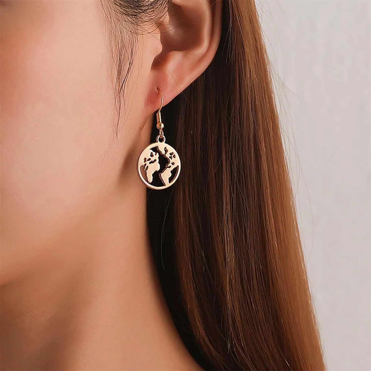 Bohemian World Map Dangle Earrings Gold Map Drop Earrings Hollow Map Circle Earrings Round Geometric Stud Earrings Jewelry for Women Gifts