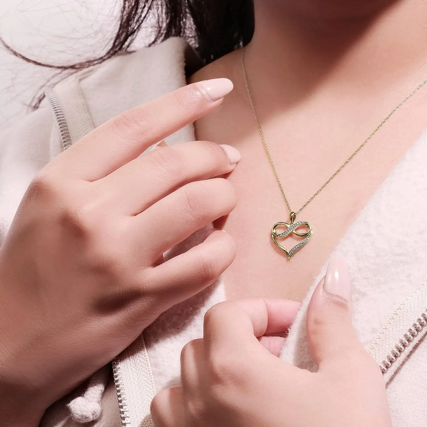 Cali Trove 1/4ct & 1/20 ct Natural Diamond Infinity Heart Pendant Necklaces for Women in 10KT Gold | Diamond Heart Pendants for Women | 10KT Jewelry Gifts for Her in White, Yellow or Pink Gold