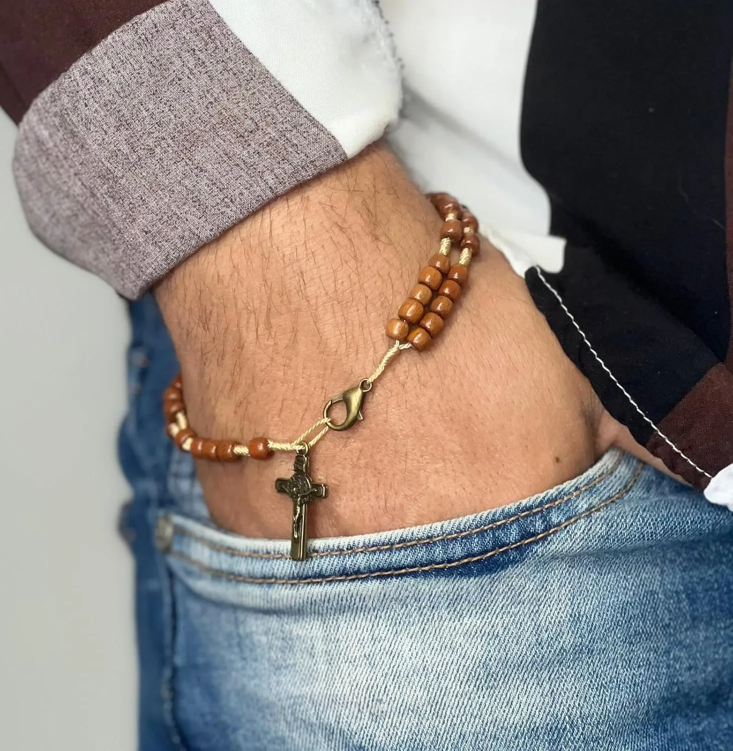 Catholica Shop Devotional Corded Prayer Beads Rosary Bracelet with San Benito St Benedict Medal and Crucifix. Made in Brazil