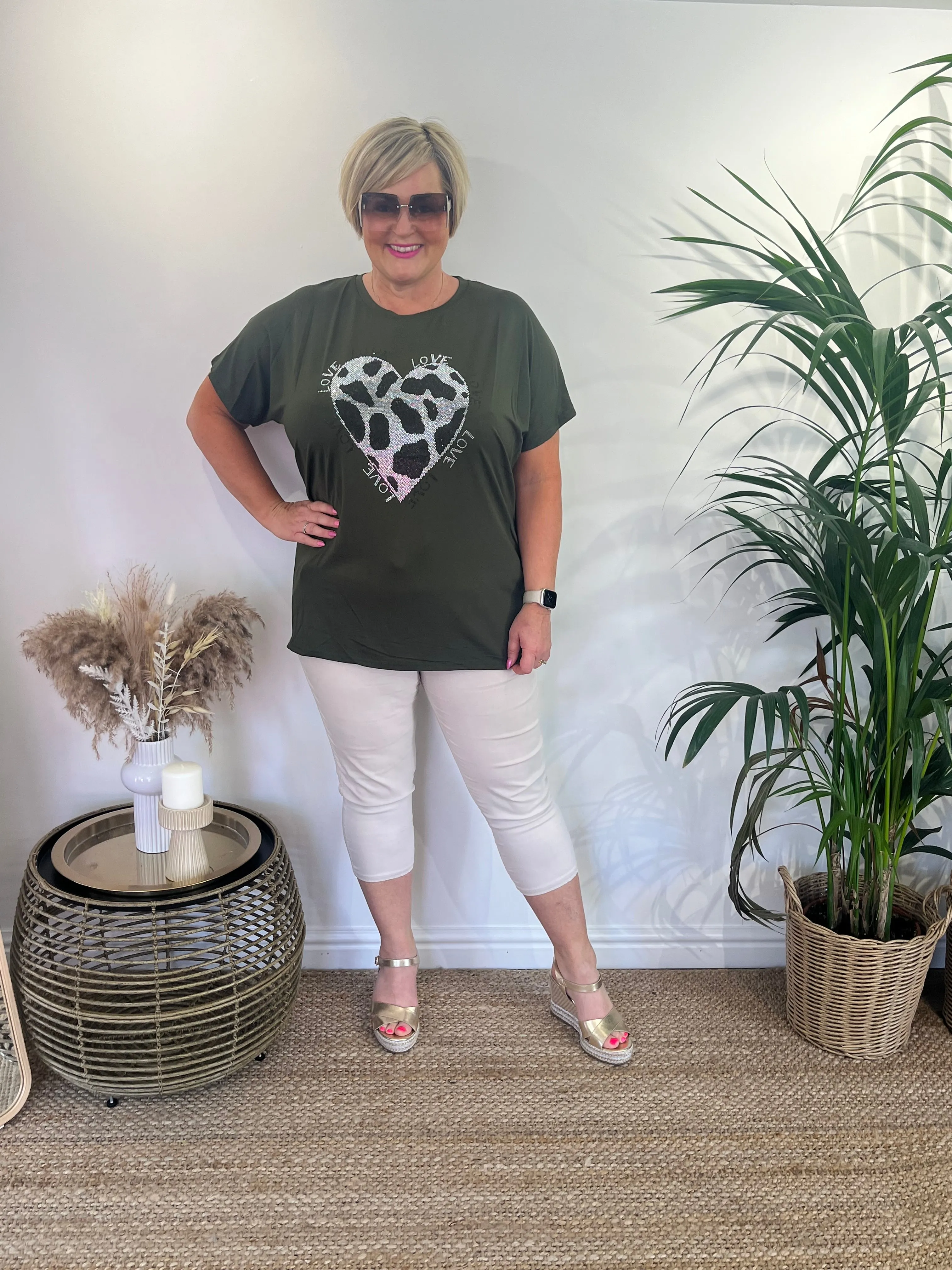 DAISI Diamante Leopard Heart T- Shirt