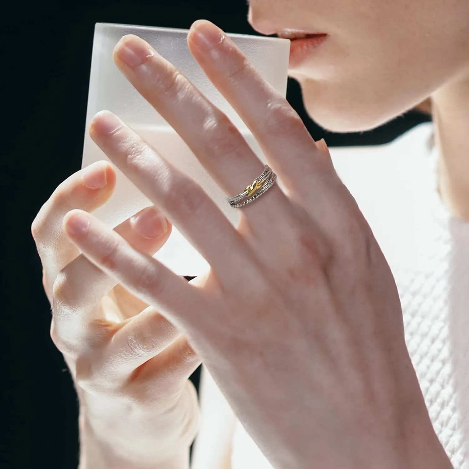 Designer Jewelry for Women Two-tone Crossover Twisted Cable Wire Band Ring Fashion Brand Jewelry Gift