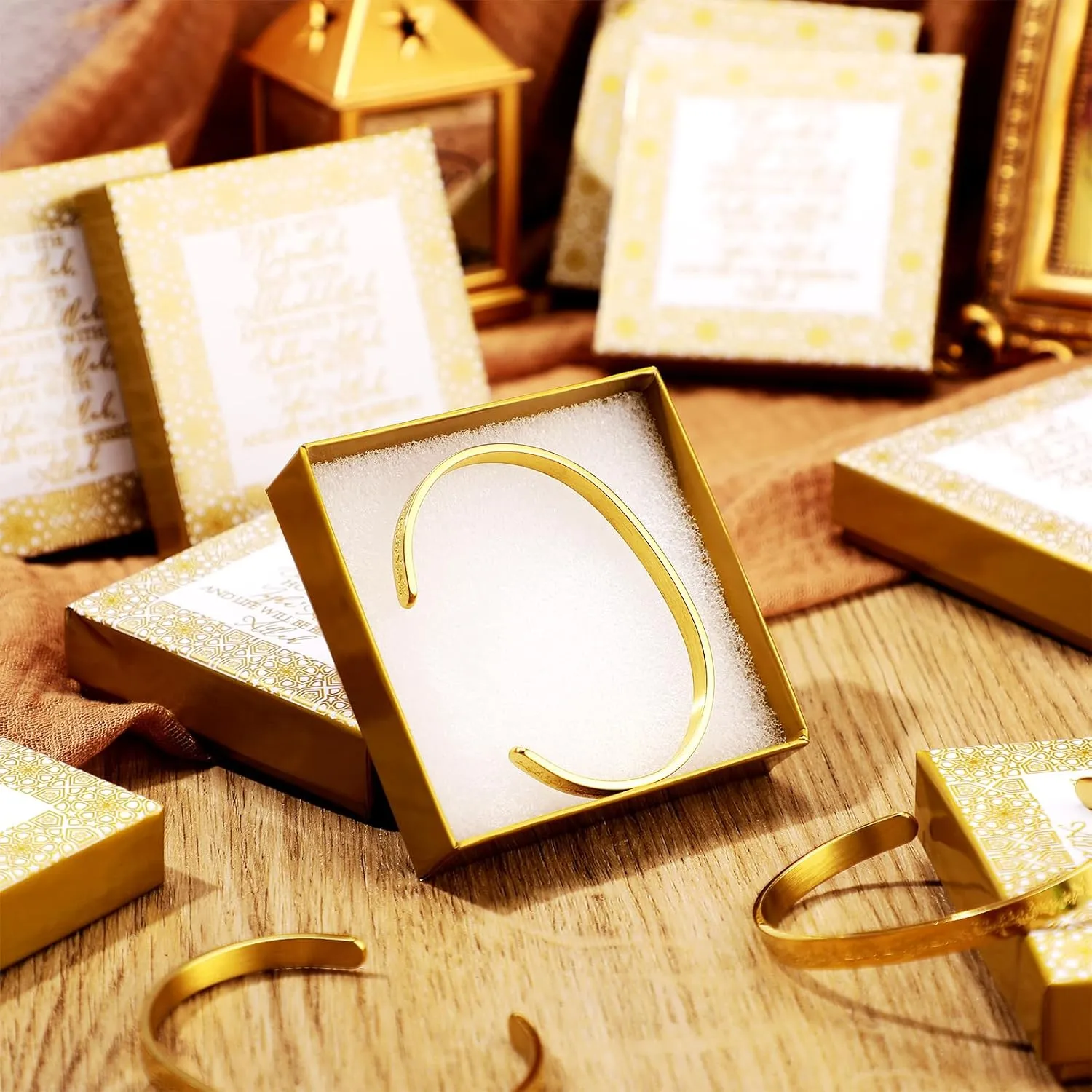 Eid Al Adha Ayatul Kursi Bracelets Bulk for Women Men Eid Mubarak Bracelets Gift Islamic Muslim Jewelry Allah Open Bangle Arabic Calligraphy Cuff Bangle with Box for Islam Party Favor