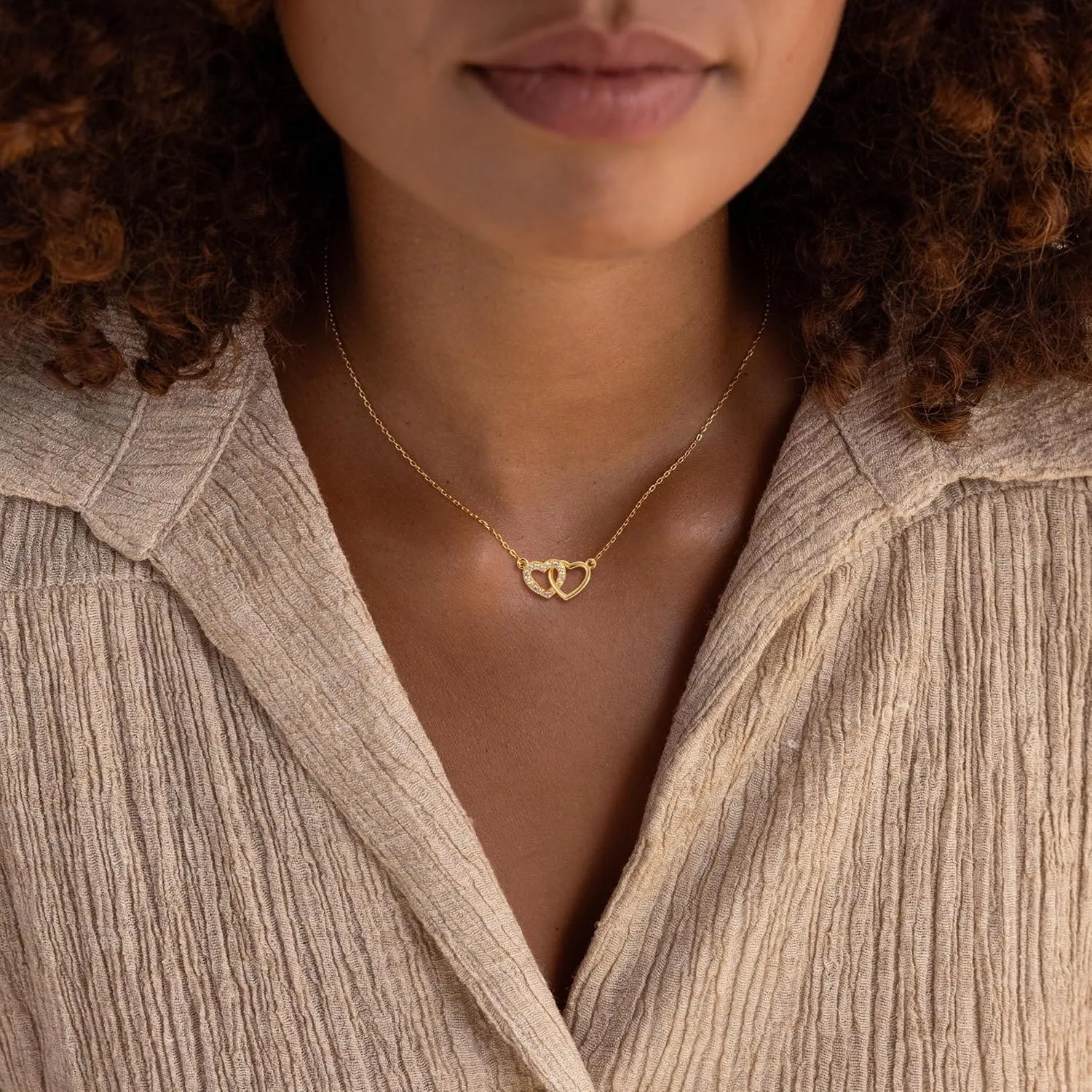 Gold Heart Necklace for Women Girls - 18K Gold Plated Heart Pendant Necklaces Simple Gold Necklace Jewelry for Women Teen Girls Trendy Gifts