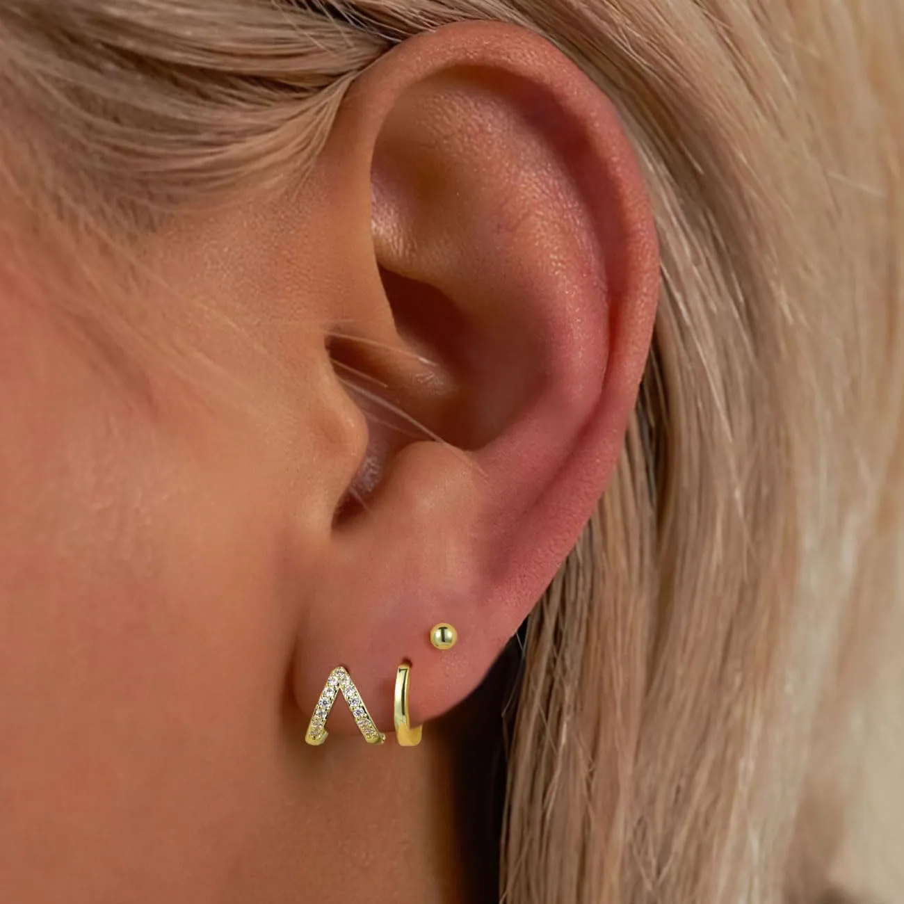 Gold Hoop Earrings Set, 14K Gold-plated Chunky Huggie Stud Earrings, Rhinestone Ear Cuff Cartilage Clip Cubic Zirconia Earrings Small Leaf Heart Butterfly Earrings Jewelry Gift for Women Girls