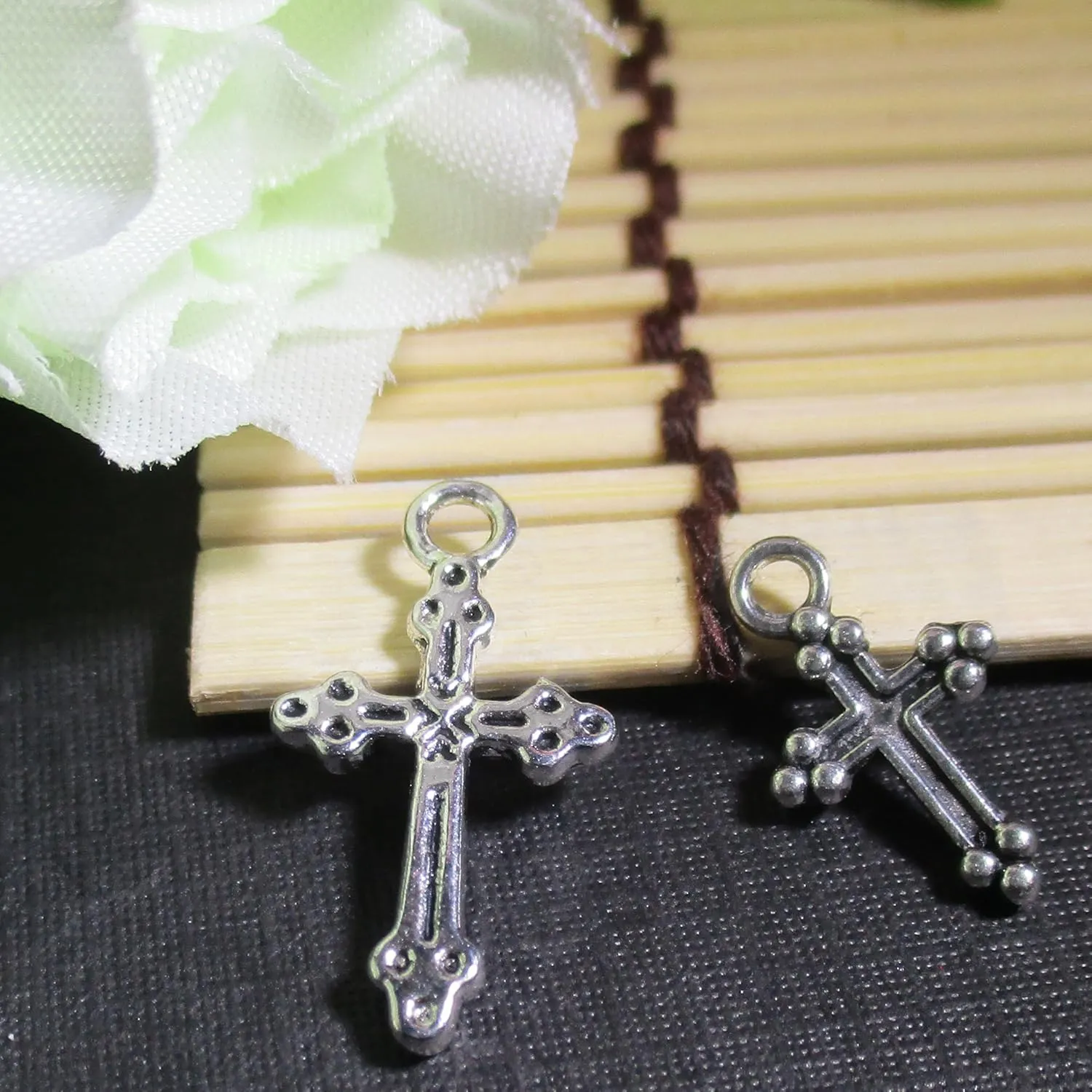 Heather's cf Silver Small Crosses 68-200pcs Mini Cross Charms Variety Cross Beads for Bracelets Craft 1 Inch Cross Charm Bulk Cross Pendant Jewelry Making for Men & Women