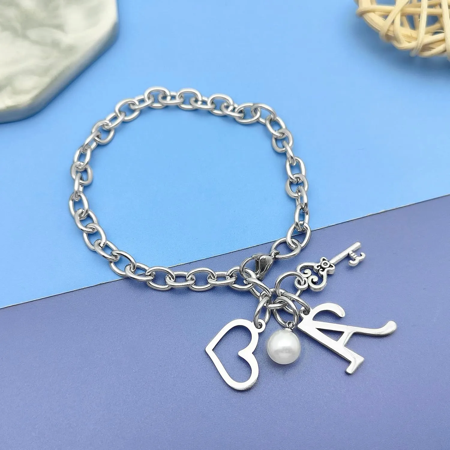 Initial A-Z Bracelets Gift for Women Girls Stainless Steel Chain Bracelet 26 Alphabet Jewelry Gifts for Birthday Anniversary Letter Bracelet Monogram Gifts for Sister Friend Girlfriends Mom 8.26 Inch
