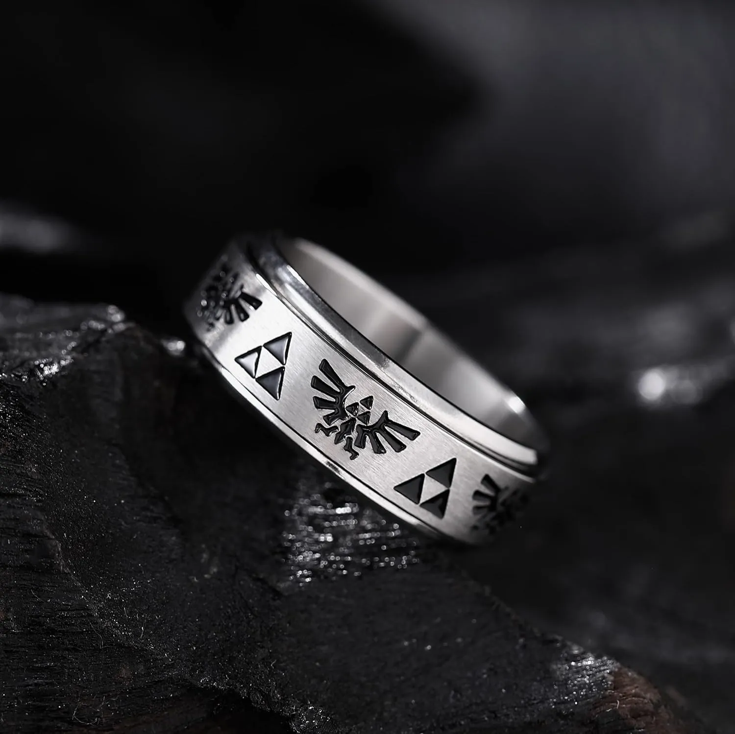 King Will 6mm 7mm 8mm Silver Black Stainless Steel Ring Spinner Ring Anxiety Relief Wedding Ring For Men Women Forest Elk Deer Family/Moon Star/Skull Head/Evil Eye/Poker Pattern Size 7-14