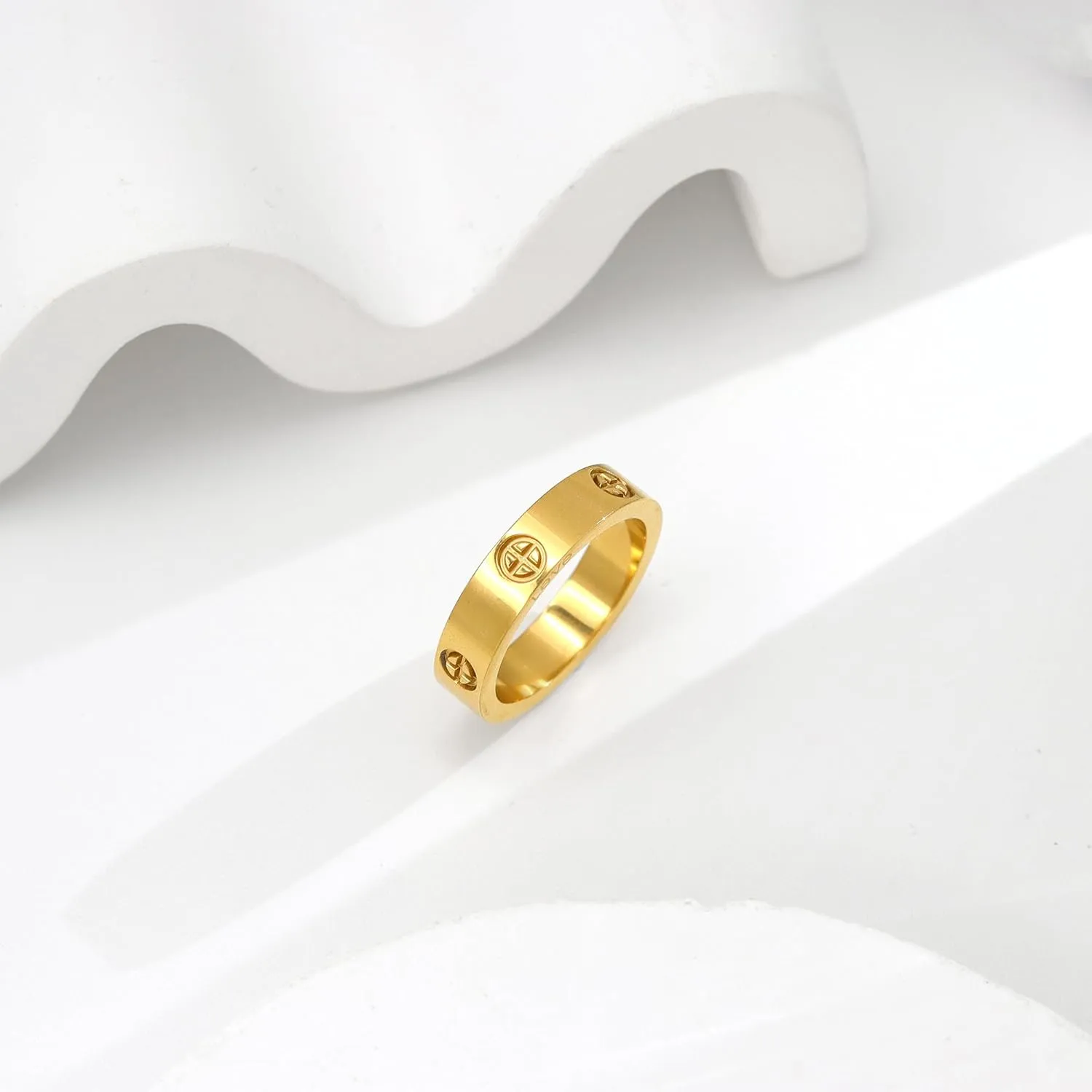 Love Rings, Stainless Steel Ring Couple Friendship Rings Cross fashion Rings Screw Design Promise Ring Wedding Mother's Day Jewelry for Women Men