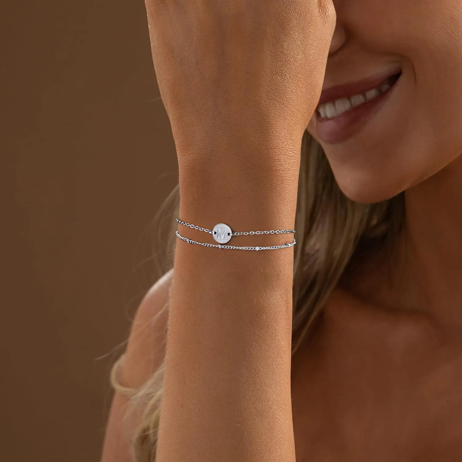MONOZO Gold Bracelets for Women Jewelry Gifts - Dainty 18K Real Gold Plated Disc Monogram Letter A-Z Initial Bracelets for Women Trendy Personalized Letter Bracelet Jewelry Gifts for Her