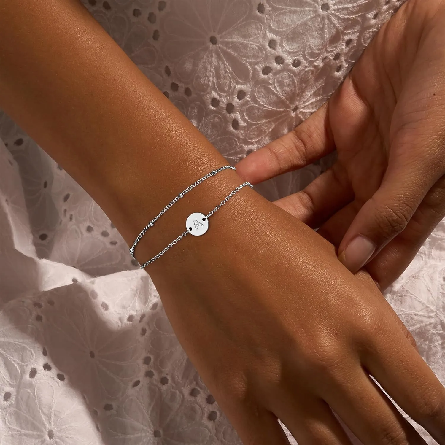 MONOZO Gold Bracelets for Women Jewelry Gifts - Dainty 18K Real Gold Plated Disc Monogram Letter A-Z Initial Bracelets for Women Trendy Personalized Letter Bracelet Jewelry Gifts for Her