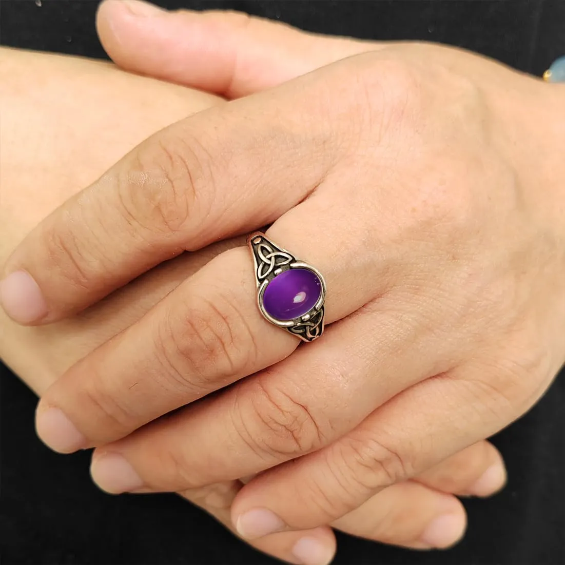 Oval Natural Purple Amethyst Quartz Stone Ring,Retro Vintage Antique S925 Sterling Silver Punk Gothic Cocktail Party Real Crystal Quartz Gemstone Ring Jewelry for Women (A07_Purple Amethyst Quartz, 8)