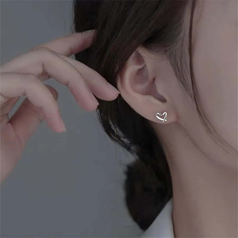 Reffeer Solid 925 Sterling Silver Tiny Heart Stud Earrings for Women Teens Love Heart Stud Earrings
