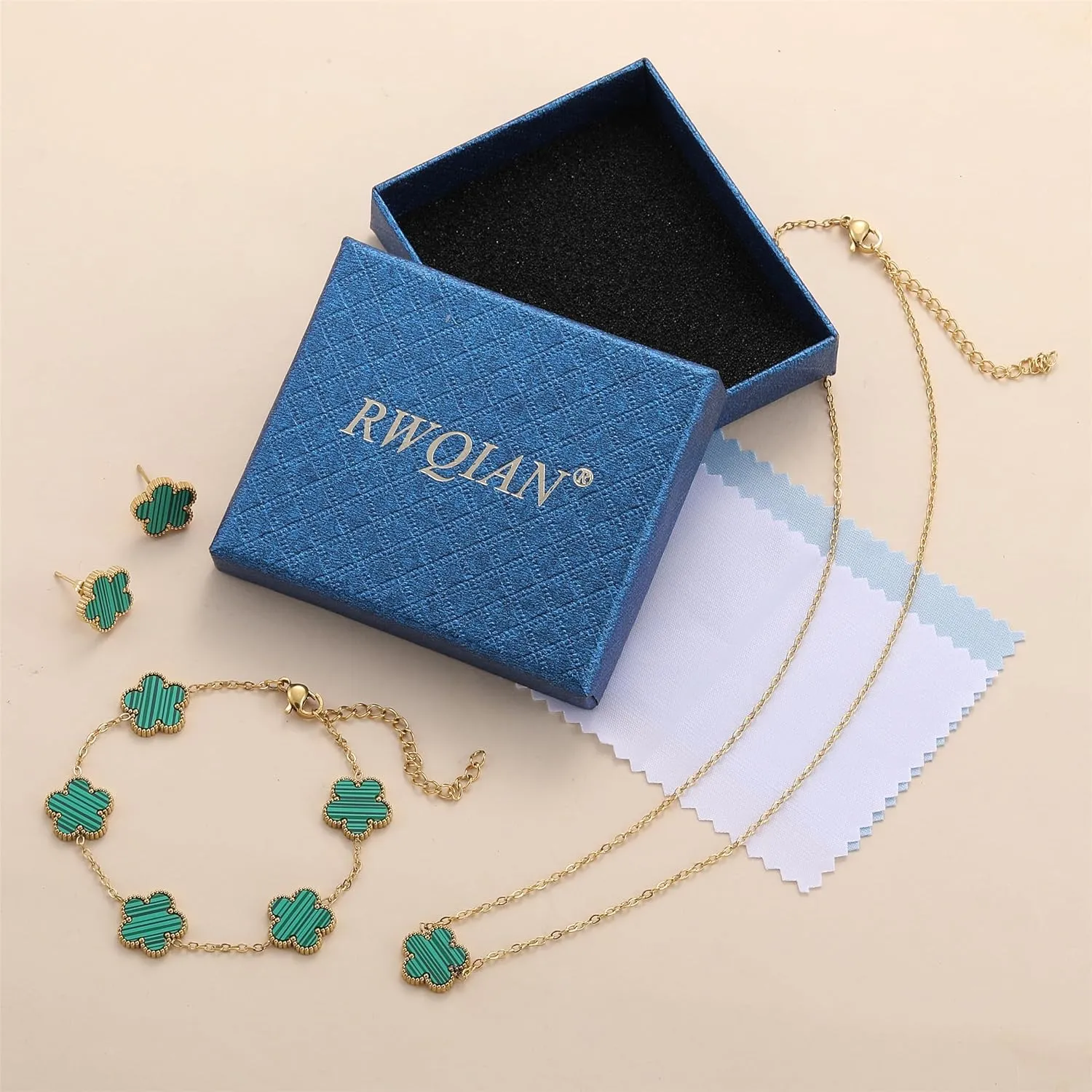 RWQIAN Gold Plated Five Leaf Lucky Clover Bracelets for Women,White/Black/Red/Green/Blue/Pink Clover Link Flower Charm Bracelets,Adjustable Clover Bracelet Chain Jewelry Gifts Trendy for Birthday