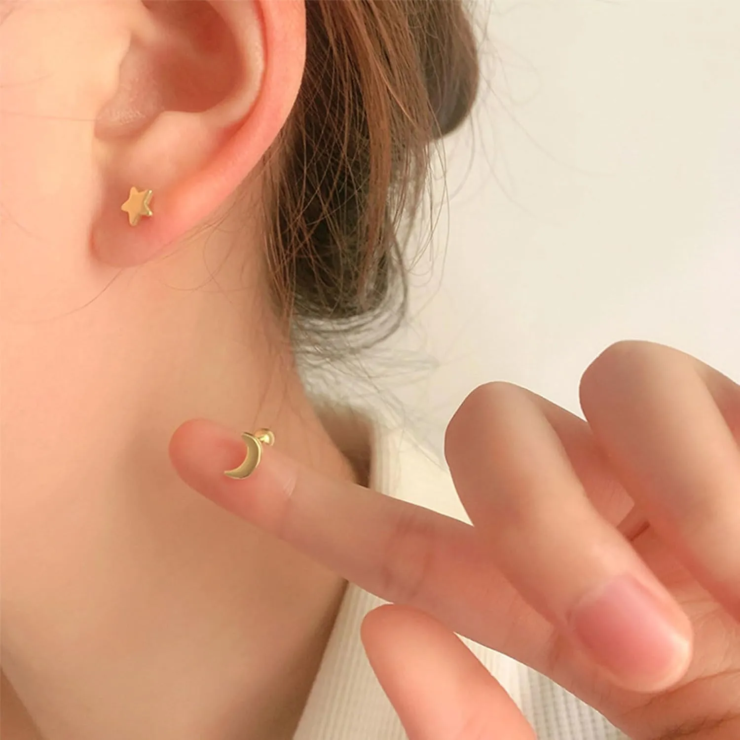 Silver Tiny Moon Star Stud Earrings for Women Asymmetrical Moon Star Earrings Minimalist Small Cartilage Earring Dainty Birthday Party Prom Jewelry