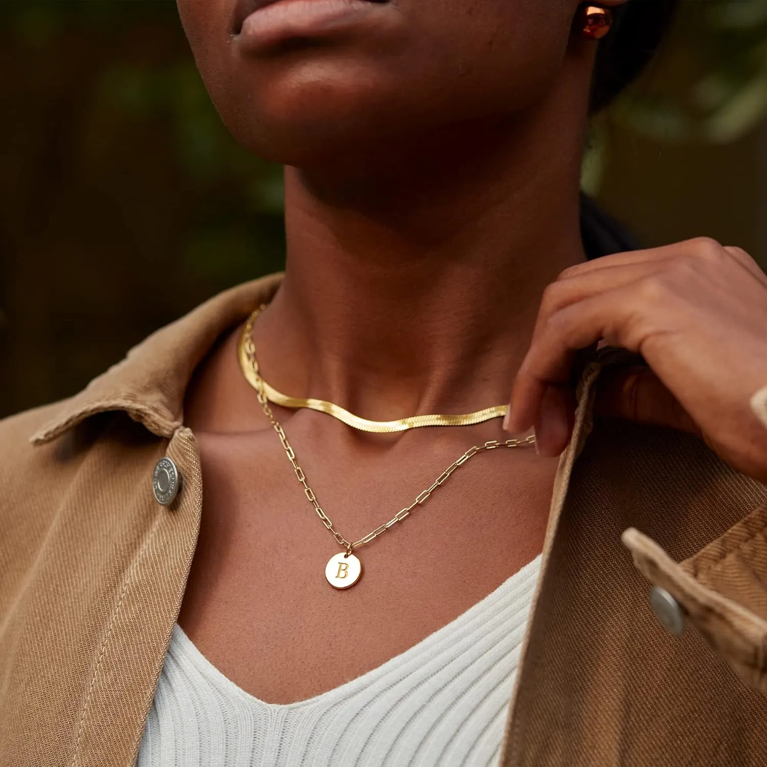 STORYJEWELLERY 18K Gold Plated Initial Necklaces for Women, Dainty Paperclip Necklace with Letter Charm, Trendy Womens Jewelry with Initials, Gifts for Women