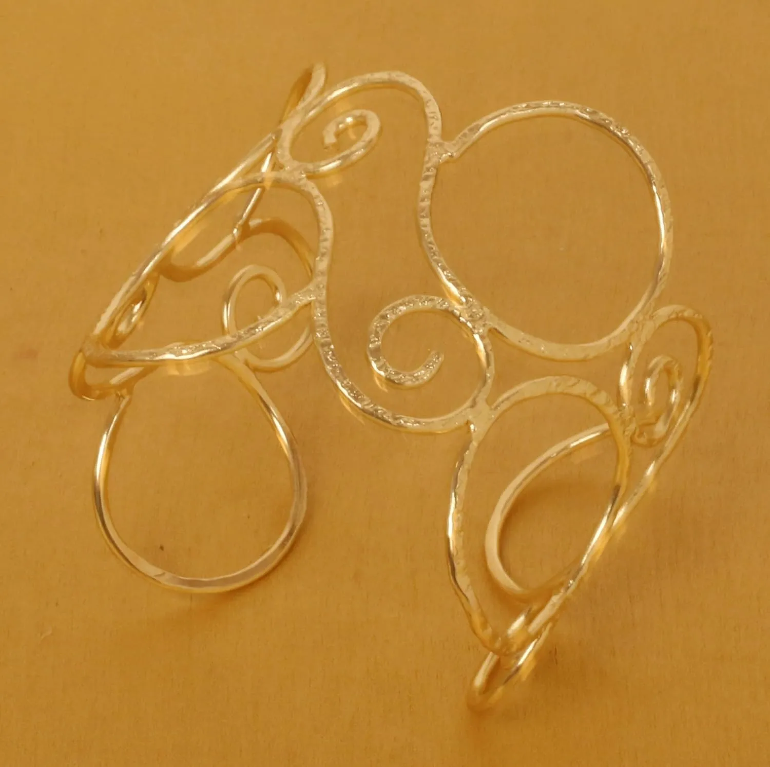 Touchstone Indian Bollywood Desire Handcrafted Fine Workmanship Stylish Free Size Designer Jewelry Cuff Bracelet in Copper Or Gold Tone for Women.
