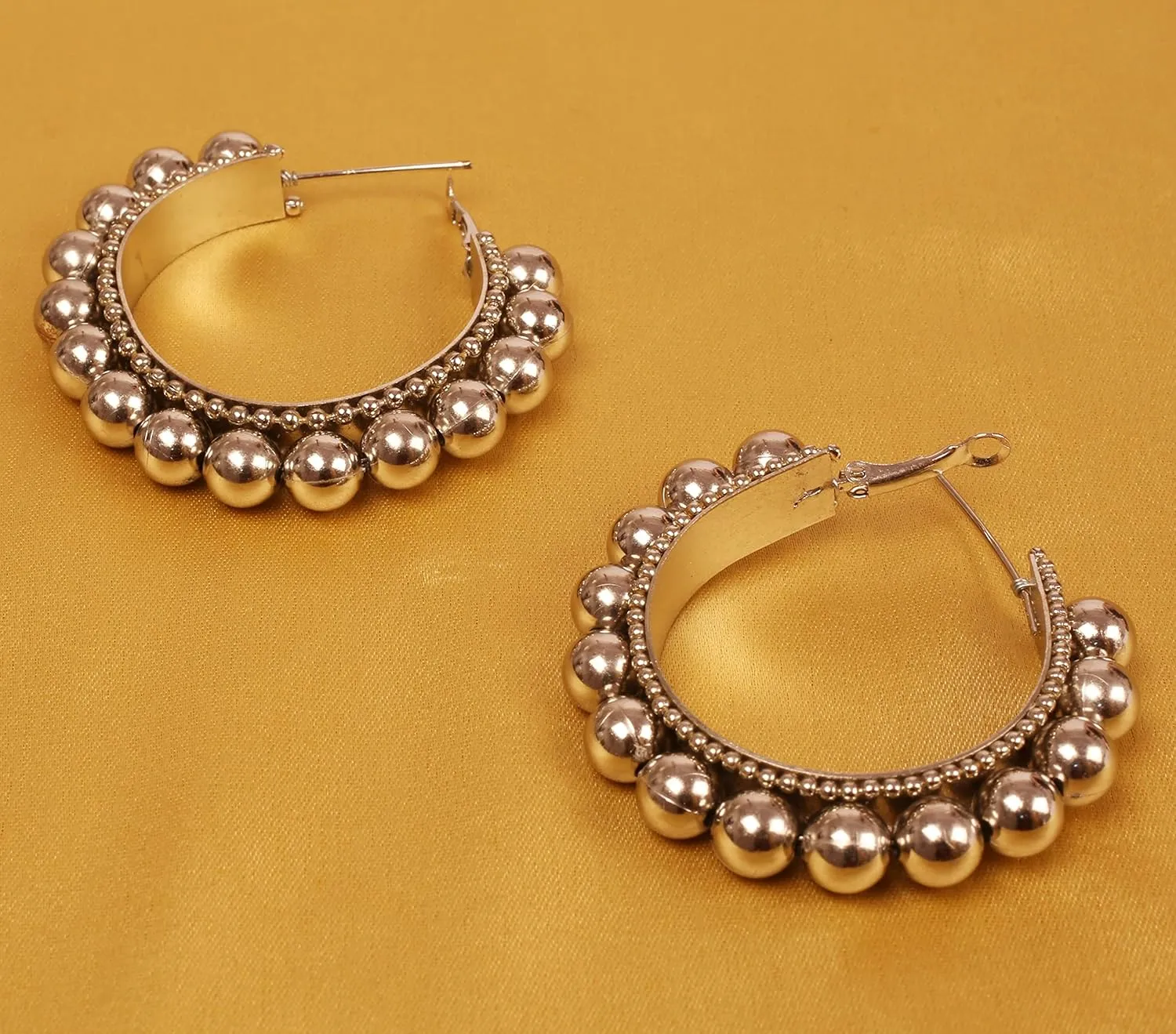 Touchstone Indian Bollywood Exclusively Handcrafted Designer Jewelry Earring in Oxidized Silver Tone for Women.
