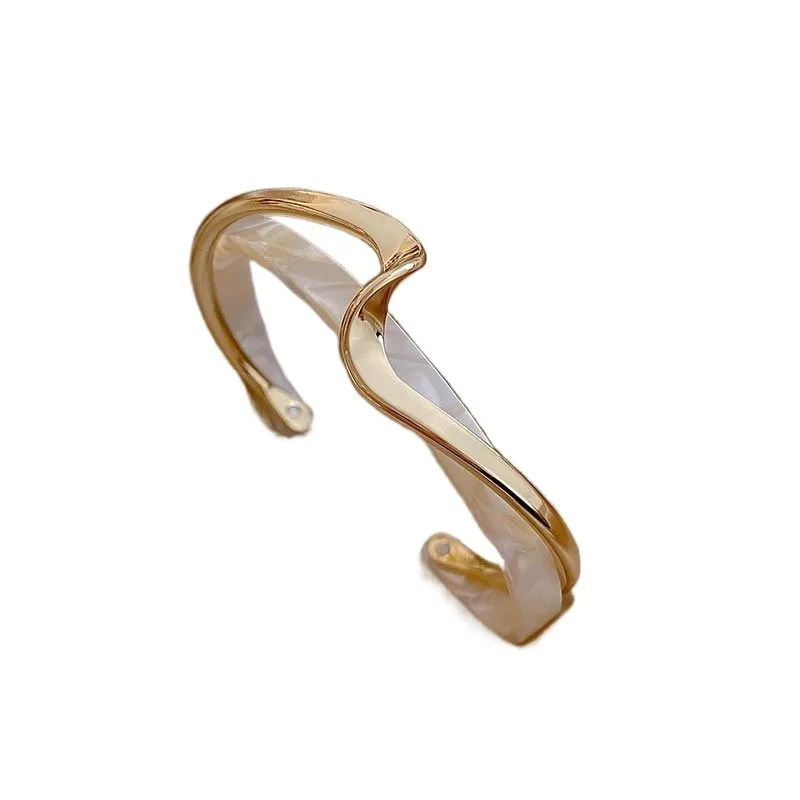 White Shellfish Board Bend Metal Geometric Overlap Acetic Resin Open Bangle