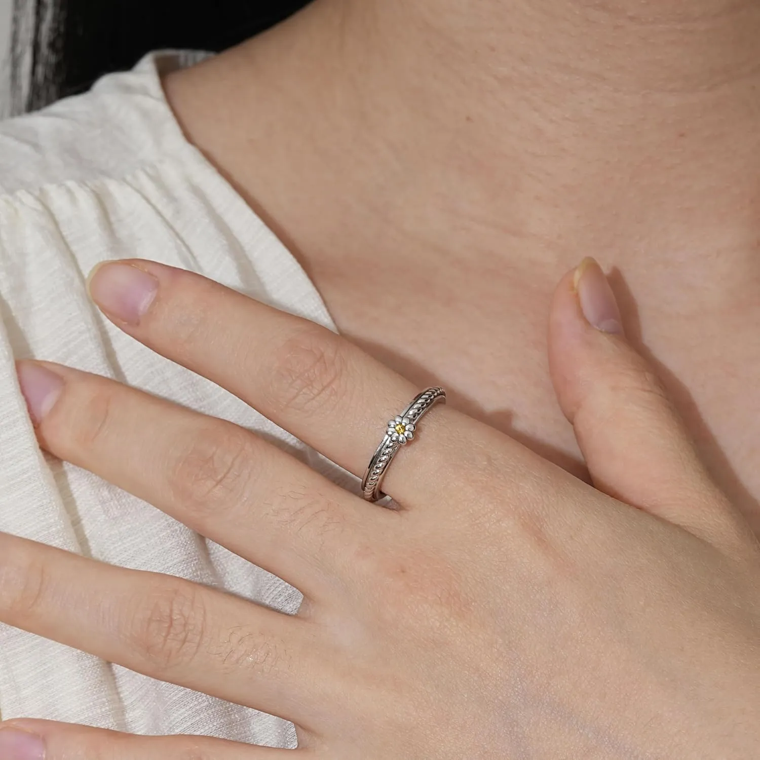 ZOEXUE Sterling Silver Daisy Spinner Rings with Just Breathe Flower Fidget Ring ADHD Stress Rotation Ring Inspirational Jewelry Gifts for Size 5-10